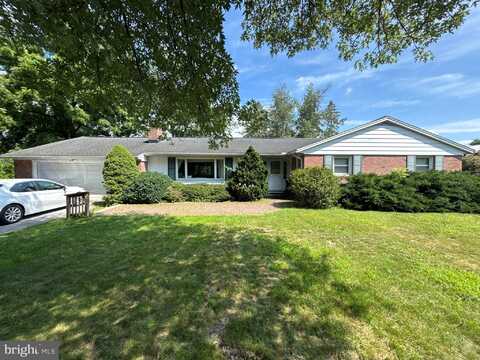 296 OVERHILL DRIVE, CHAMBERSBURG, PA 17202