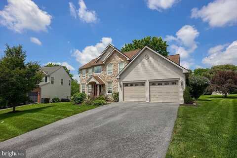 384 MOUNTAIN BOULEVARD, WERNERSVILLE, PA 19565