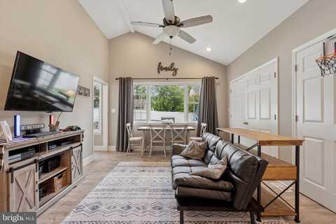 310 MICHAEL TERRACE, SEWELL, NJ 08080
