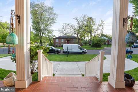 101 OAKMONT COURT NE, VIENNA, VA 22180