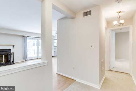 2429 S WALTER REED DRIVE, ARLINGTON, VA 22206