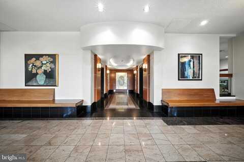203 YOAKUM PARKWAY, ALEXANDRIA, VA 22304
