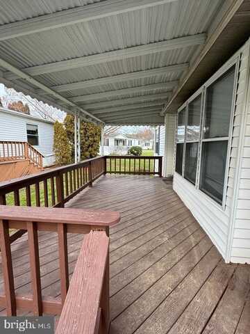 102 ARROWWOOD COURT, LANCASTER, PA 17603