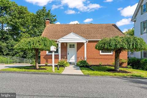724 DUNKLE STREET, HARRISBURG, PA 17113
