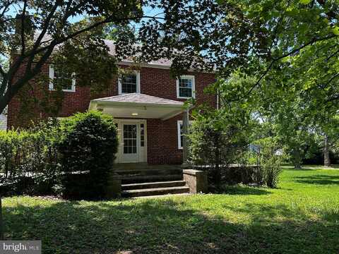 7 W ORCHARD LANE, AUDUBON, PA 19403