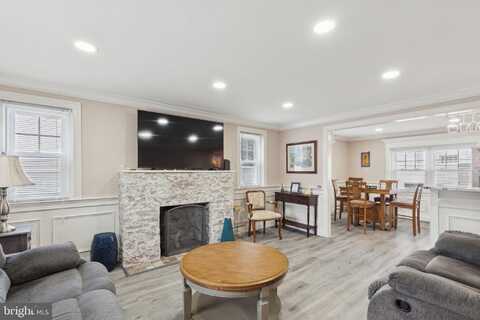 419 N YORK ROAD, HATBORO, PA 19040