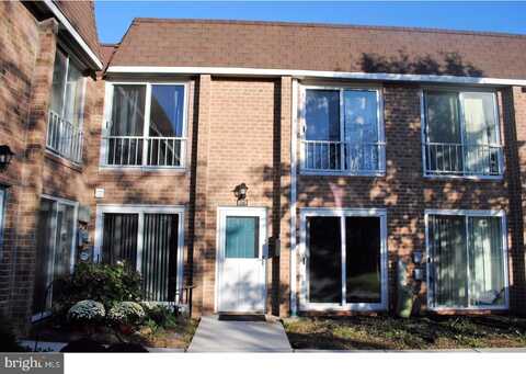316 VALLEY FORGE COURT, WARMINSTER, PA 18974
