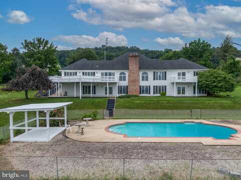 540 HAIN ROAD, SINKING SPRING, PA 19608