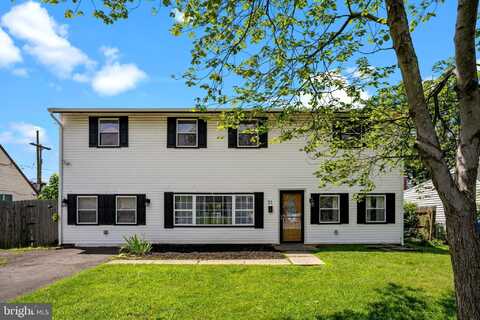 21 MINTLEAF ROAD, LEVITTOWN, PA 19056