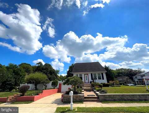 152 E 7TH STREET, BURLINGTON, NJ 08016
