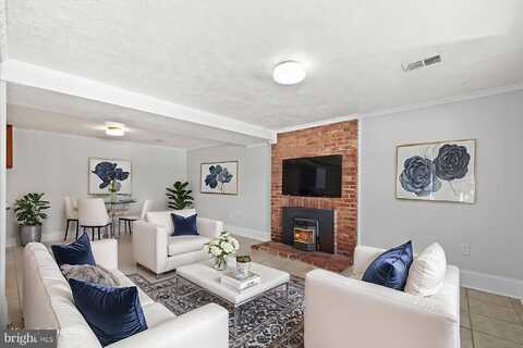 13724 LYNHURST DRIVE, WOODBRIDGE, VA 22193