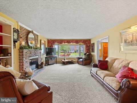 1 SOMERSET AVENUE, CAMBRIDGE, MD 21613