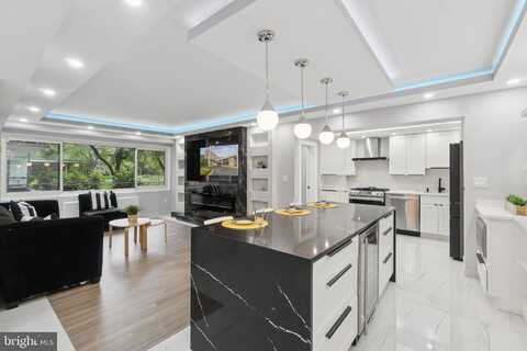 4201 CATHEDRAL AVENUE NW, WASHINGTON, DC 20016