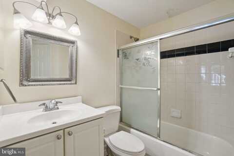 506 SW ROLAND STREET SW, VIENNA, VA 22180