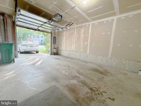 8800 STONEHOUSE DRIVE, ELLICOTT CITY, MD 21043