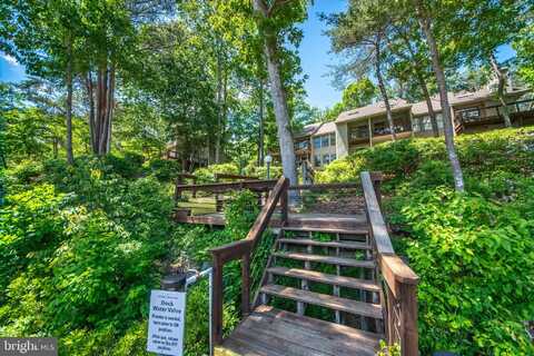 54 VILLA RIDGE DRIVE, HARTFIELD, VA 23071