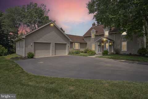 1126 SAINT ANDREWS COURT, YORK, PA 17408
