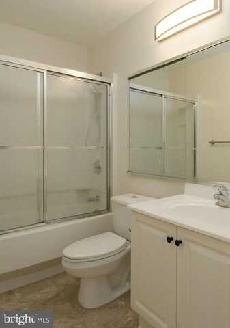 677 ELM STREET, ROYERSFORD, PA 19468