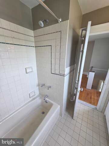 2427 HOLLIS ROAD, HAVERTOWN, PA 19083