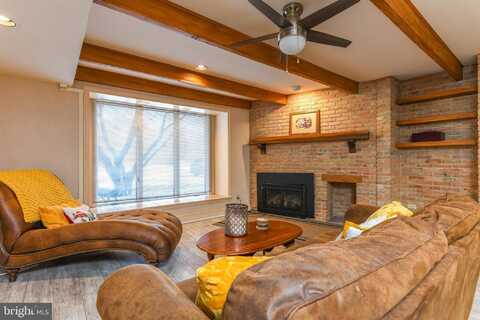 1496 ORCHARD LANE, BOYERTOWN, PA 19512
