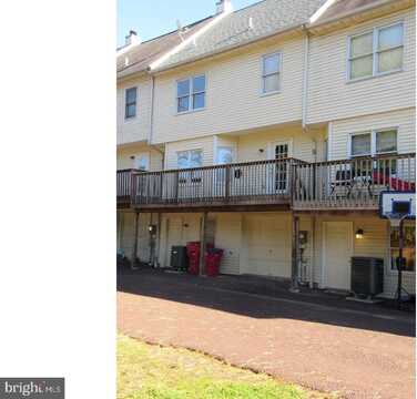 305 W BROAD STREET, SOUDERTON, PA 18964