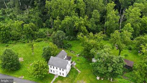 2310 ROSTKOWSKI ROAD, GREEN LANE, PA 18054