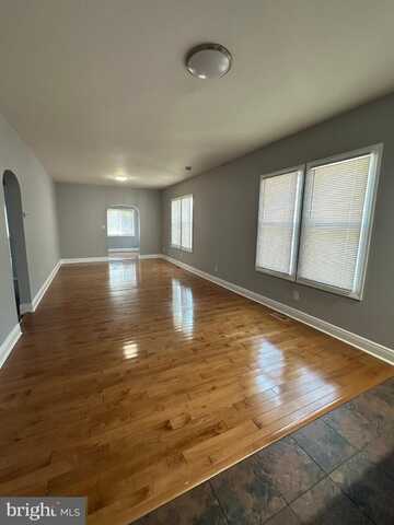 23 APPLE AVENUE, BELLMAWR, NJ 08031