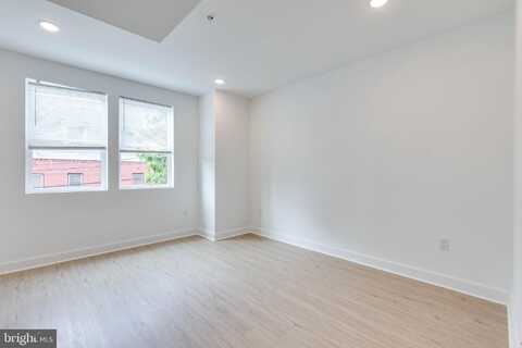 939 W DAUPHIN STREET, PHILADELPHIA, PA 19133
