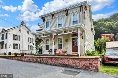 10 PENN STREET, PORT CLINTON, PA 19549