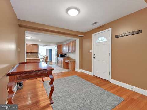 1124 GROVE ROAD, WEST CHESTER, PA 19380