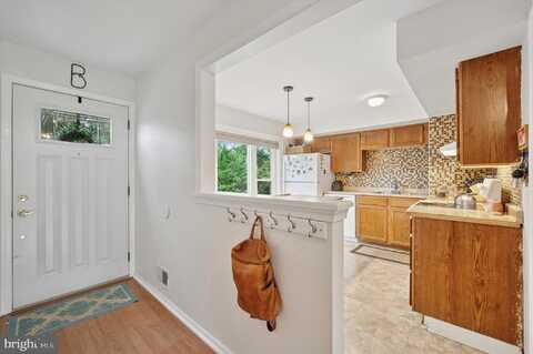 3 COLONIAL WAY, ASTON, PA 19014
