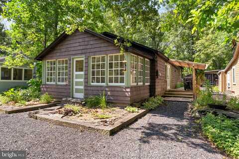1285 NURSERY ROAD, GREEN LANE, PA 18054