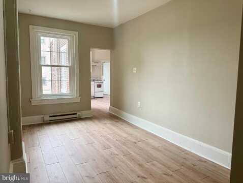 28 N 2ND AVENUE, COATESVILLE, PA 19320