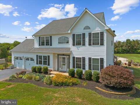 305 BRIARWOOD LANE, SWEDESBORO, NJ 08085
