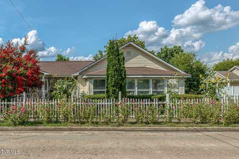 1026 Robertson Street, Kingsport, TN 37660