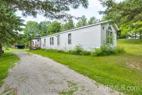 W5189 County Road 366, Daggett, MI 49821