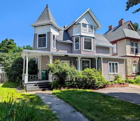 343 E Ridge, Marquette, MI 49855