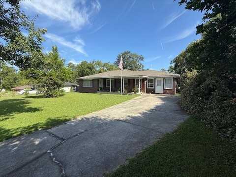 1310 Mcree Drive, Valdosta, GA 31602