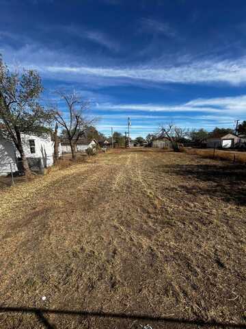 208 N FAIRMONT Street, Amarillo, TX 79106