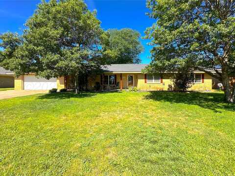 900 Bennett Drive, Dumas, TX 79029