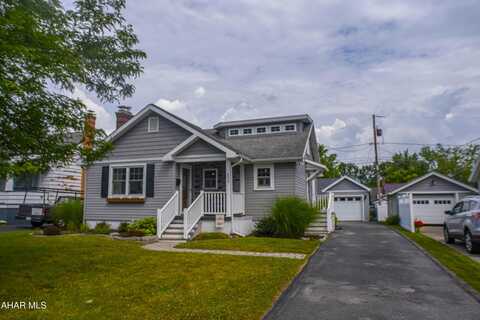 423 Cedar Boulevard, Hollidaysburg, PA 16648