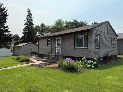 1002 SE 7th Avenue, Aberdeen, SD 57401