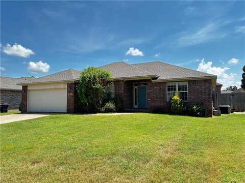 110 Ashbrook LN, Russellville, AR 72802