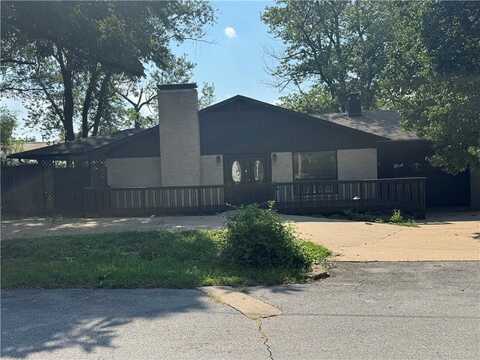 110 N Gunter ST, Siloam Springs, AR 72761
