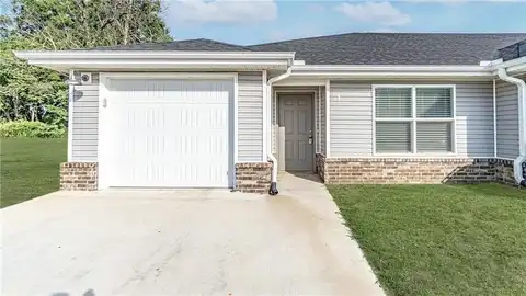 640 Hidden Springs DR Unit #1, Decatur, AR 72722