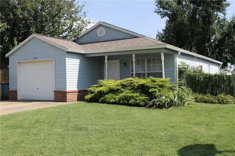 2504 SE 4th ST, Bentonville, AR 72712