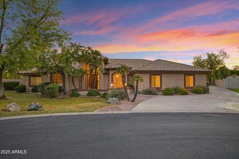 9 E LOS ARBOLES Circle, Tempe, AZ 85284