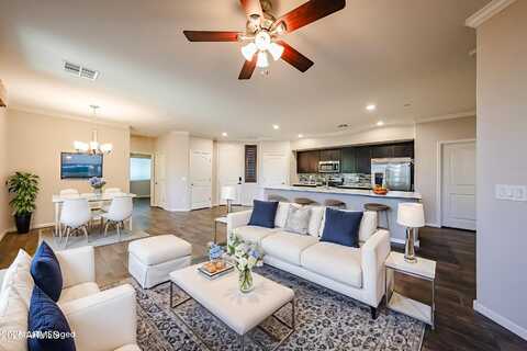 900 S CANAL Drive, Chandler, AZ 85225