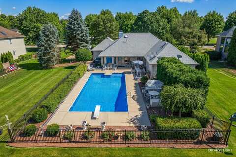 63 N. Royal Oaks Drive, Bristol, IL 60512