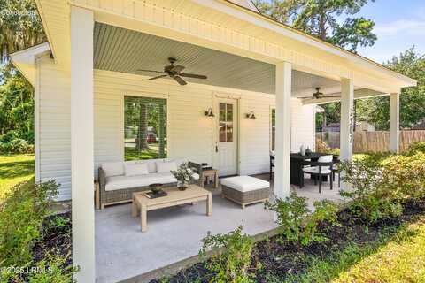 2502 Black Oak Circle, Beaufort, SC 29902